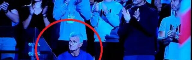 NEČUVENO! Sraman potez Cicipasovog oca u finalu AO! (VIDEO)