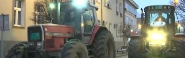 Poljoprivrednik: Ako nam ne ispune zahteve, blokiraćemo celu Raču