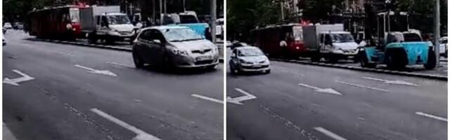 TRAMVAJI NE IDU DALJE OD VUKOVOG SPOMENIKA: Obustavljen saobraćaj zbog nezgode u Bulevaru kralja Aleksandra (VIDEO)