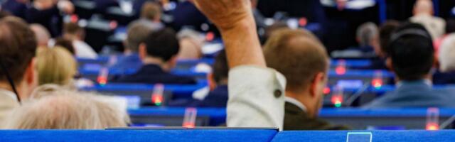 Strane i domaće reakcije na usvajanje rezolucije o Srbiji u EP