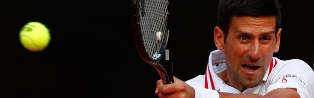 PREKID: Đoković i Cicipas čekaju da se razvedri