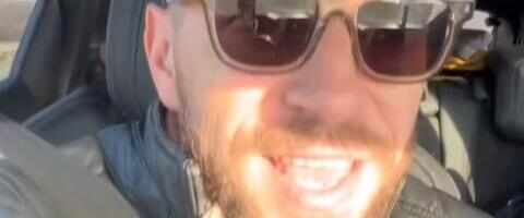 Naš glumac se razveo nakon 17 godina braka, pa se zategao kao praćka: Radi trbušnjake samo u boksericama, ishranom skinuo 11 kg