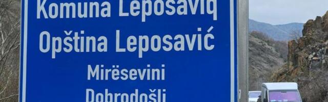 NOVA SRAMNA KURTIJEVA PROVOKACIJA ZA SRBE: Uklonjene table na ćirilici u Leposaviću i Zvečanu (VIDEO)