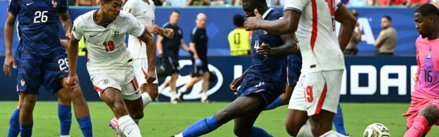 10 GOLOVA I NEOZBILJAN FUDBAL KAO NA ĐAČKOM IGRALIŠTU: Ovo su najzanimljiviji detalji sa utakmice Engleska - Francuska! Ovo nije viđeno 44 godine!
