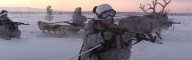 TUĐA ČIZMA NE SME DA KROČI NA RUSKI ARKTIK: Francuski mediji oduševljeni elitnim jedinica Severne flote koje koriste jelene i pse (VIDEO)