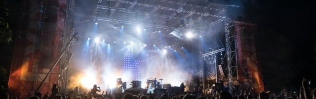 Vesić: Za vakcinisane studente karte za Exit i pozorište