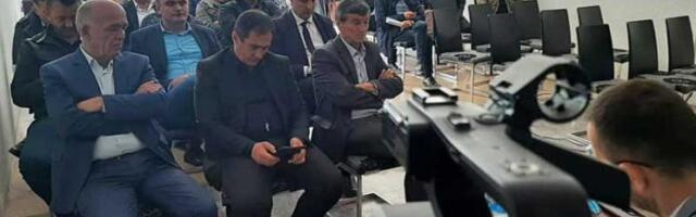 ULTIMATUM UGLJANINU U TUTINU USPIO –  Ko će blokiranoj vlati obezbijediti većinu?