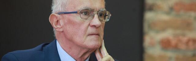 Šabić se pita zašto Vučić menja Ustav: DOVOLJNO je dopuniti zakon