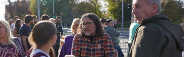 Đajić: Vučić brani svoj režim tako što je pustio ludake na ulicu