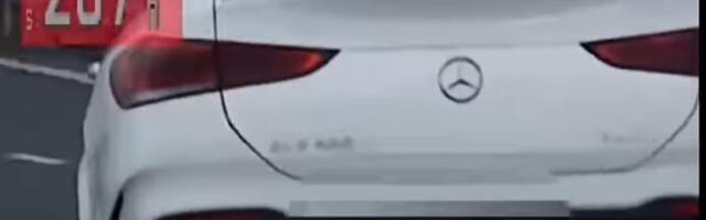 ZASTRAŠUJUĆI SNIMAK, OVAKO JE VOZAČ IZ BIH GAZIO 207,7 NA SAT KOD LOZNICE: Dozvoljenu brzinu prešišao duplo i više?! (VIDEO)