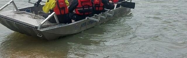 Još jedna mučna noć za porodicu i spasioce: Nema traga nestalima Stefanu i Slaviši na jezeru kod Leskovca