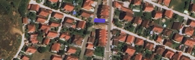 Poništen oglas za prodaju placa na Deževskom