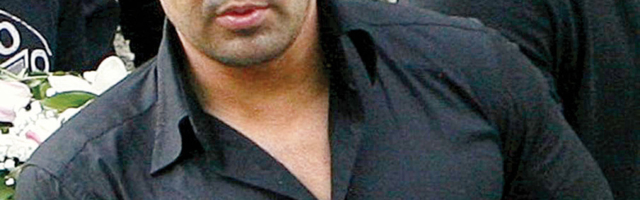 Ko je bosu okrenuo leđa