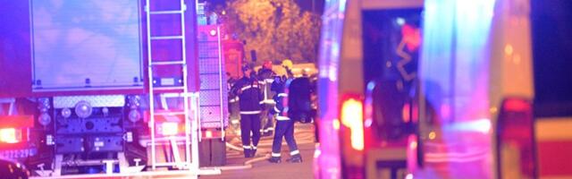 Veliki požar u Zemunu, dve osobe povređene