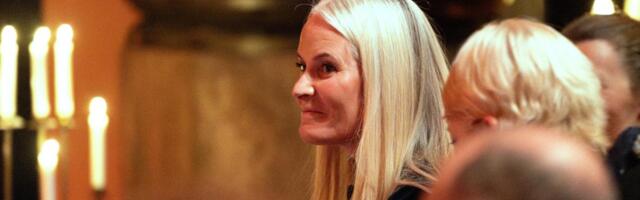 Princeza mora na transplataciju pluća: U teškom je stanju, sina joj optužili za 4 silovanja, nedavno se pojavila u javnosti (FOTO)