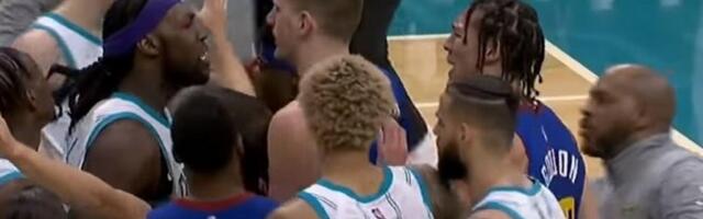 Frka na utakmici Denvera, a jedan od glavnih aktera bio je Jokić - sve završeno isključenjem /VIDEO/