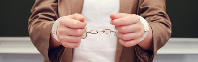 ZLOUPOTREBA POLOŽAJA Sebi pribavila korist, a privrednom društvu pričinila imovinsku štetu  od najmanje 50.279.724 dinara