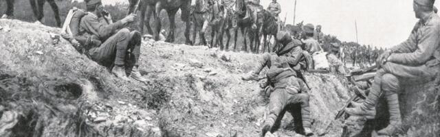 OGORČENI Srpskim ratnicima na Ceru i Kolubari deljeni dečji opanci od hartije, u brašno im sipan pesak, granate nisu odgovarale topovima, pa napustili položaje
