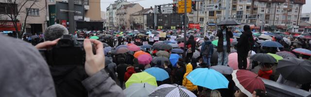 Petnaestominutna ćutnja kod Velikog parka: Studenti pozivaju Kragujevčane da ustanu