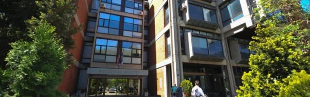SKANDAL NA FILOZOFSKOM FAKULTETU Hoće sistem i demokratiju, a ponašaju se kao najgori staljinisti i teroristi - blokaderi presekli struju