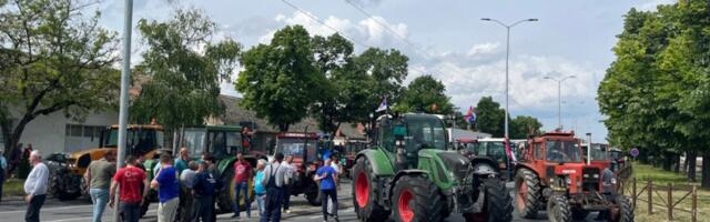 Poljoprivrednici iz Mačve obustavljaju proteste: Ostali smo sami, rekli smo i studentima...