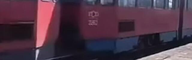 Filmska scena na Mostu na Adi: Vozio šinama u kontrasmeru, a onda je naišao tramvaj, evo šta je uradio