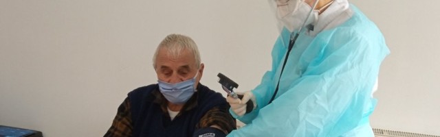 Vakcinisalo se više od 2.500 građana Vranja