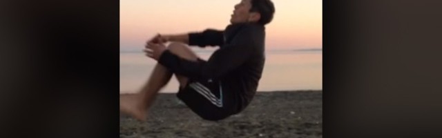 AL' SE "UBIO" Pokušao salto: Završio sa glavom u pesku (VIDEO)