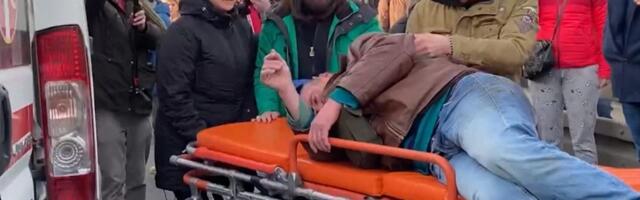 Novinari napadani tokom subotnjih protesta, udruženja: Gde je bila policija?