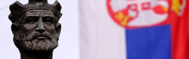 Knez Lazar u vagonu prigradske železnice