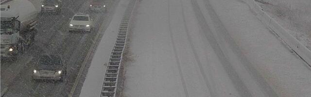 Snežni haos na Badnji dan, počeli sudari: "Godišnje okupljanje ljubitelja letnjih guma. Neverovatno!"