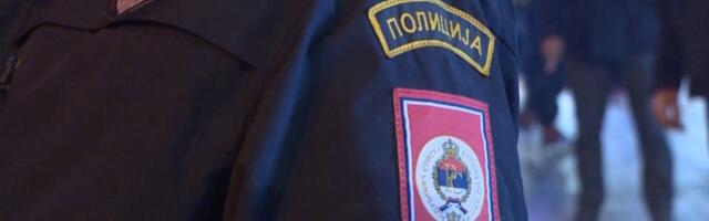 U kamionu blizu granice BiH i Hrvatske pronađeno 38 migranata, uhapšen državljanin Crne Gore