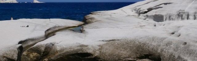 U Grčkoj rekordnih 28 stepeni: Plaže pune uz vruć vetar
