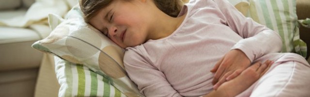 Kada je važno da se što pre javite lekaru: Pedijatar o stomačnom virusu kod beba i dece