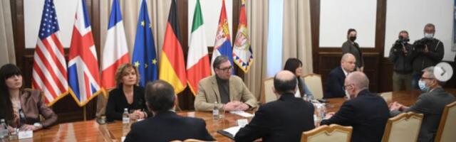 DRŽAVE KVINTE POZIVAJU PRIŠTINU: Spustite tenzije - građani imaju pravo na mirno okupljanje! (FOTO)