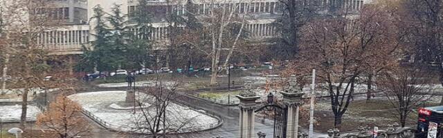 Hitno evakuisan Hemijski fakultet, curi ugljen-dioksid