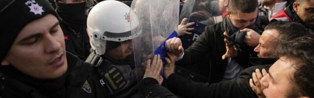 STUDENTI SE SUKOBILI SA POLICIJOM: Haos u Istanbulu -  neredi na skupu podrške uhapšenom gradonačelniku (FOTO, VIDEO)
