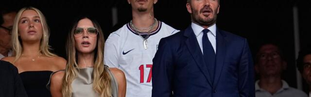 Napali Viktoriju Bekam, njena reakcija posle gola Engleske obilazi svet, Dejvid se odmah javio i odbranio je