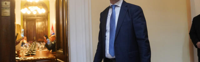 Почела ванредна седница Скупштине о неповерењу Влади Србије