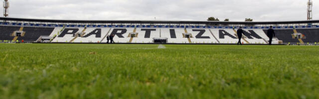 UEFA BEZ MILOSTI: Partizan PAPRENO kažnjen! Crno-beli plaćaju OGROMNU svotu, a i zatvara im se deo stadiona!