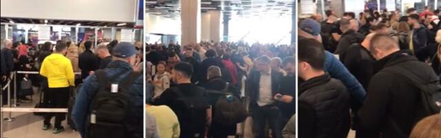 Haos na aerodromu: Sve stoji, a redovi sve veći i veći (VIDEO)