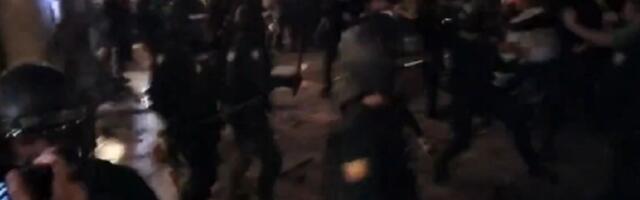 Haos na protestima u Valensiji nakon poplava: Više od 100.000 ljudi izašlo na ulice (VIDEO)