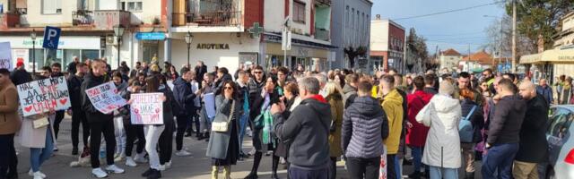 „Sloboda se ne dobija, za slobodu se bori“ – Bela Palanka prvi put stala