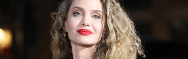 Anđelina Džoli prvi put pokazala ožiljke od mastektomije: Nikad viđene FOTOGRAFIJE