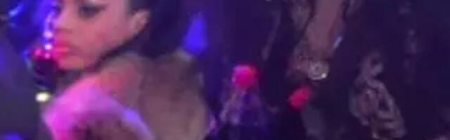 NACIJA ZGROŽENA SNIMKOM IZ ELITE: Svi pričaju šta se desilo tokom Karleušinog NASTUPA, kamere zabeležile STRAVIČAN KADAR! (FOTO)