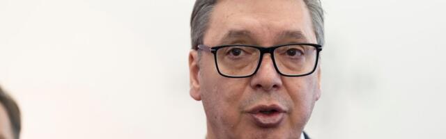 President Vucic visits Deputy PM Dacic in the hospital