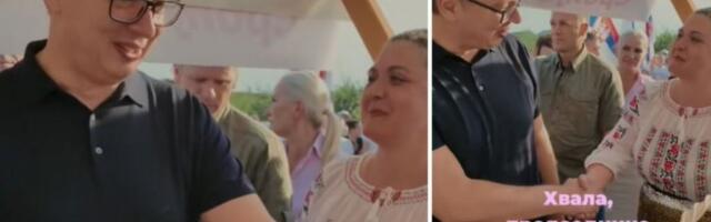 VUČIĆA IZNENADIO POKLON VREDNIH BANAĆANKI: "Ovo smo izvezle za Vas, da imate uvek uz odelo!" (VIDEO)