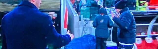 Pa što se ne rukuješ sa čovekom?! (VIDEO)