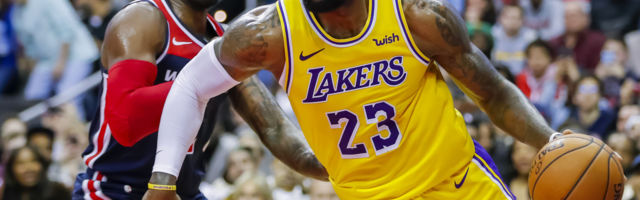 "PRIČAJTE ŠTA HOĆETE, AKO LEBRON KAŽE DA SE IGRA..." Američki plejmejker objasnio kako zaista stoje stvari u NBA ligi!