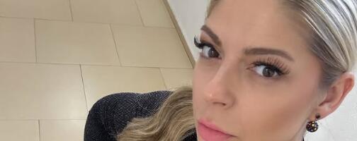 Brushalter ostao na štriku: Utegla se u leopard haljinu, a grudi izletele na sve proreze! Vanja Mijatović je zapanjila sve stajlingom...